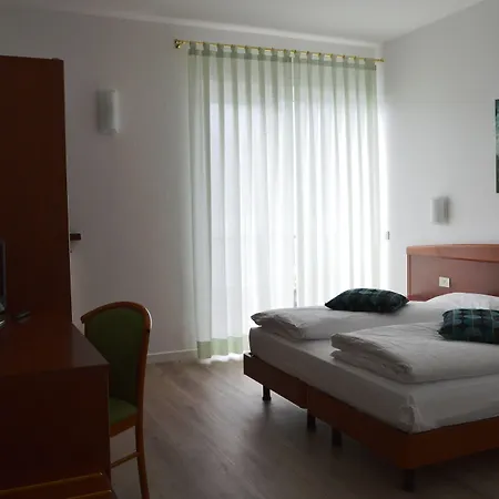 Garni Selene 2* Malcesine