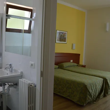 Hotel Garni Selene 2*